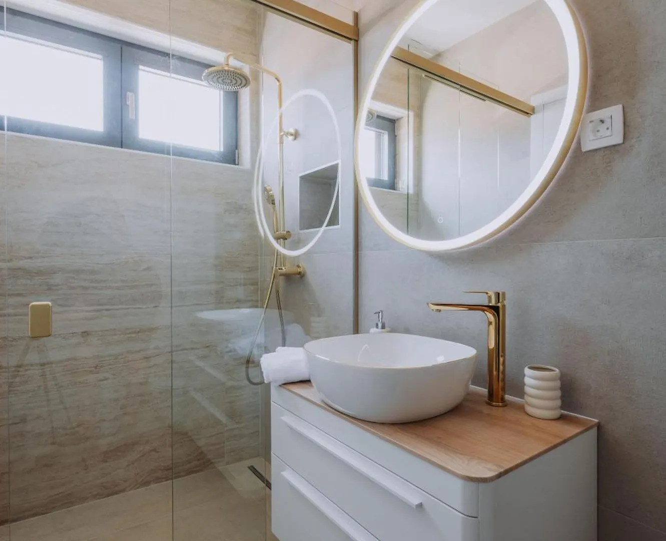 Villa Mars Mandre 0*,  Croazia